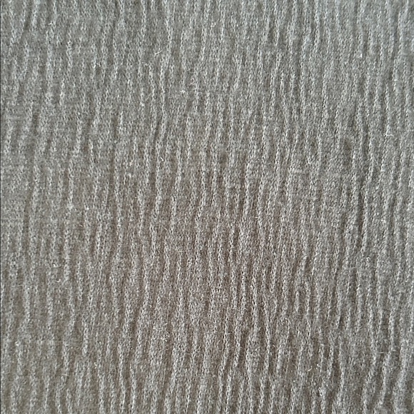 Cold Shoulder Top - Picture 4 of 7